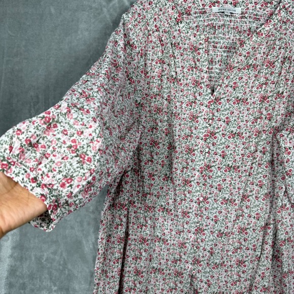Rose + Olive Top Womens 1X Boho Peasant Tunic Floral 3/4 Sleeve Smocked Buttons - Picture 2 of 12